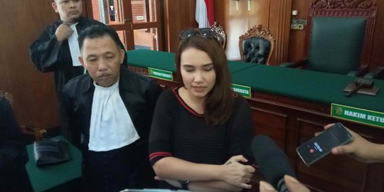 Artis Feby Febiola jadi Saksi Meringankan Vanessa Angel