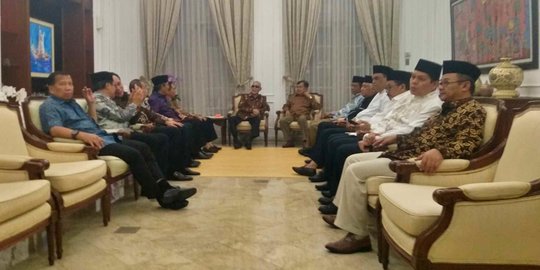 JK Gelar Pertemuan dengan Menteri, Gubernur DKI Hingga Sejumlah Tokoh