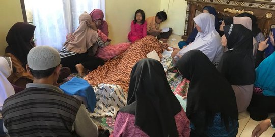 Luka Tembak Menembus Perut, Remaja Korban Demo 22 Mei di Pontianak Dimakamkan