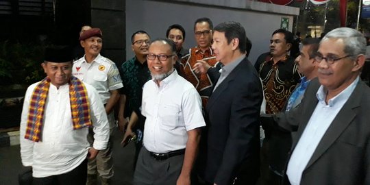 Prabowo-Sandiaga Resmi Daftarkan Sengketa Pilpres 2019 ke MK