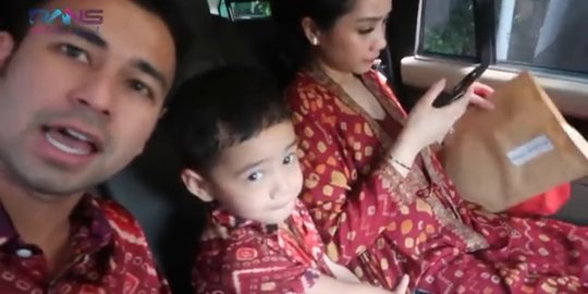 Rafathar Naik Kelas, Raffi Ahmad Beri Kejutan Mobil Mewah!