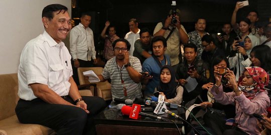 Luhut: Jokowi Siap Bertemu, Bolanya Ada di Prabowo