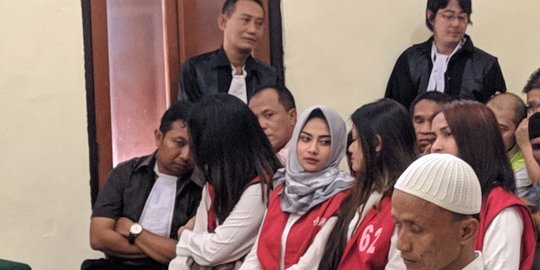 Sidang Lanjutan, Tiga Muncikari Vanessa Angel Hadapi Tuntutan Jaksa