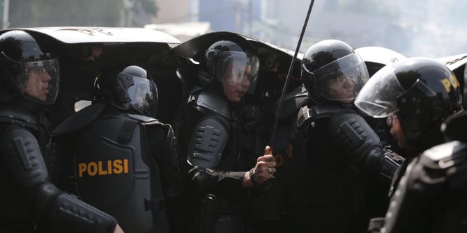 29 Polisi Luka Saat Jaga Demo, Perusuh Ingin Kuasai Senjata di Asrama Brimob