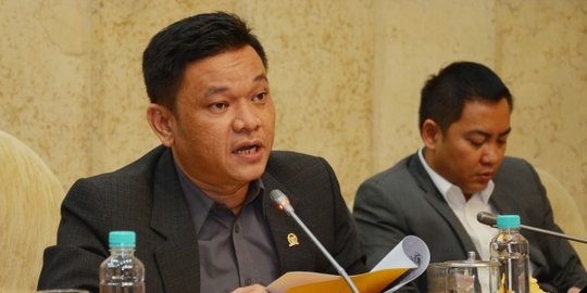Golkar Ancam Pecat Dorel Almir Jika Masih Jadi Pengacara Prabowo di MK