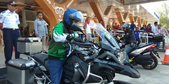 Naik Moge, Plt Gubernur Aceh Pantau Arus Mudik Lebaran