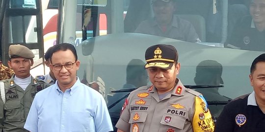 gratis diminta tak main handphone terus