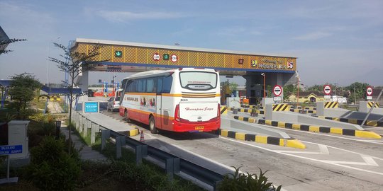 H-5 Lebaran, Pemudik Sudah Padati Tol Semarang-Solo