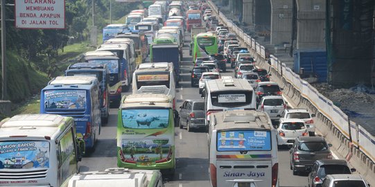 Pengguna Tol Medan-Tebing Tinggi Meningkat, Puncak Arus Mudik Diperkirakan H-1