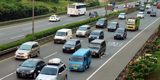 Jasa Marga Catat 129.306 Kendaraan Tinggalkan Jakarta Melalui Tol Cikampek Utama