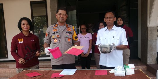 Seorang Pemandu Lagu di Depok Siksa Anak Angkat Pakai Air Panas