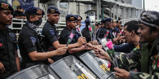 Datang ke Jakarta, Kapolda Kalsel Semangati Anggotanya di Bundaran HI