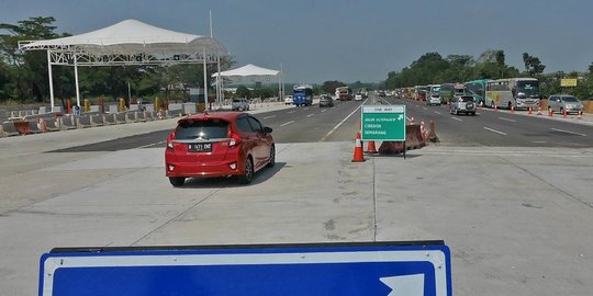 Warga Bekasi Keluhkan Naiknya Tarif Tol Cikampek, Pengeluaran Harian Membengkak