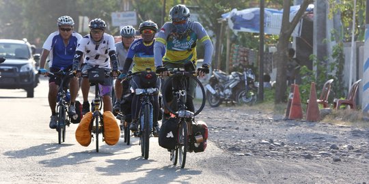 Rombongan Mudik Naik Sepeda dari Tangerang ke Pacitan Jawa Timur