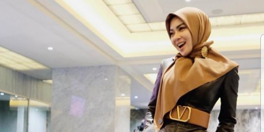 Foto ini Meyakinkan Kalau Syahrini Benar-Benar Hamil?