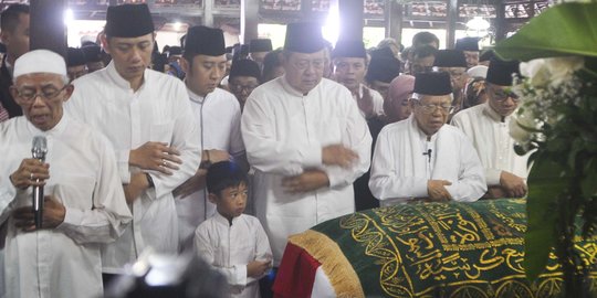 Ma'ruf Amin Jadi Imam Salat Jenazah Ani Yudhoyono