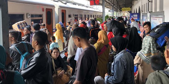 8.000 Pemudik Tinggalkan Ibu Kota dari Stasiun Bekasi