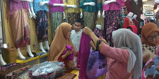 Sepi Pembeli, Omzet Penjualan Tanah Abang Anjlok 50 Persen di Lebaran 2019