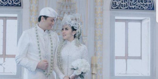 Begini Tanggapan Vlogger Kuliner Tentang Menu Syahrini di Restoran Reino Barack