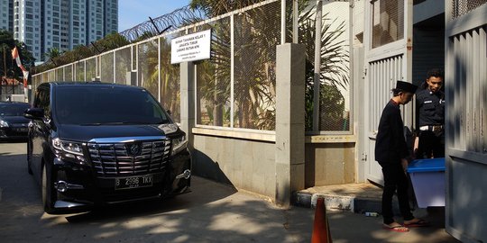 Idulfitri 2019, Mobil Mewah Sesaki Rumah Tahanan KPK