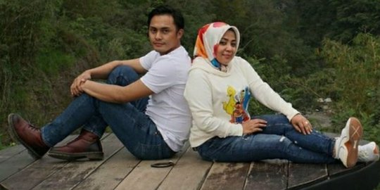 Usai Salat Idul Fitri Muzdalifah dan Fadel Pamer Foto Momen Lebaran dengan Keluarga