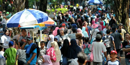 Pengunjung Kecele Kebun Binatang Ragunan Tutup di Hari Pertama Lebaran