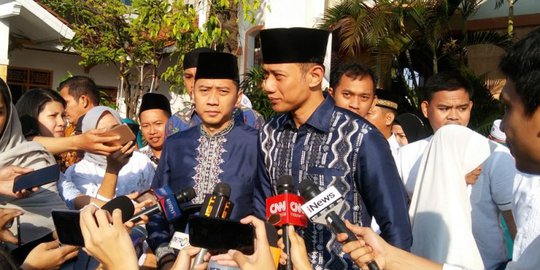 Jokowi Titip Pesan untuk SBY Lewat AHY