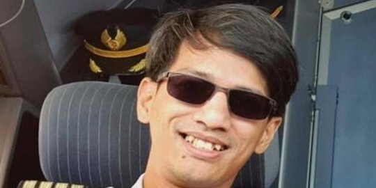 Bertakbir di Kesunyian Langit