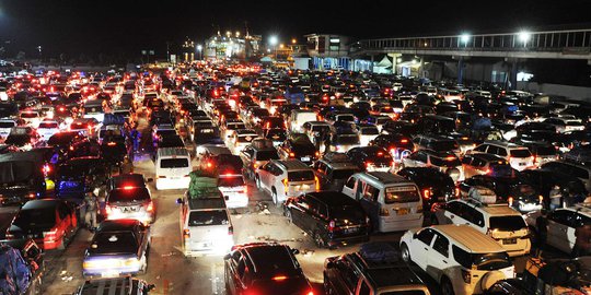 15.000 Kendaraan Pemudik dari Sumatera Sudah Kembali Menyeberang ke Pulau Jawa