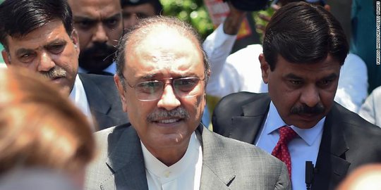 Mantan Presiden Pakistan Asif Ali Zardari Ditangkap karena Korupsi
