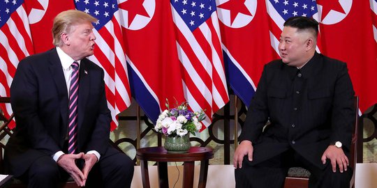Donald Trump Terima Surat 'Indah' dari Kim Jong-un
