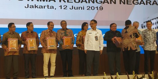 Sri Mulyani Sumringah Dapat Predikat WTP 3 Tahun Berturut-Turut