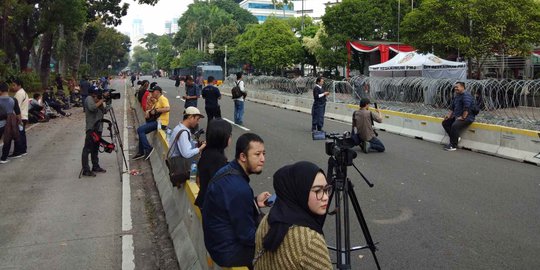 Jaga Gedung MK, Personel Polri Tidak Dilengkapi Senjata