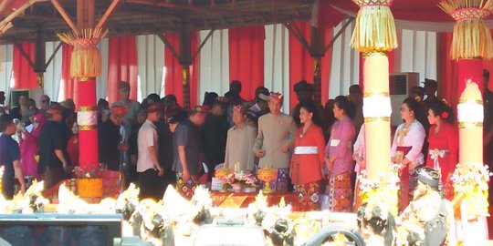 Pukul Kentongan, Jokowi Buka Pawai Kesenian Bali