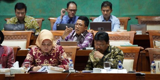 Misbakhun Ingatkan Menteri-Menteri Ekonomi Wujudkan Target Presiden Jokowi
