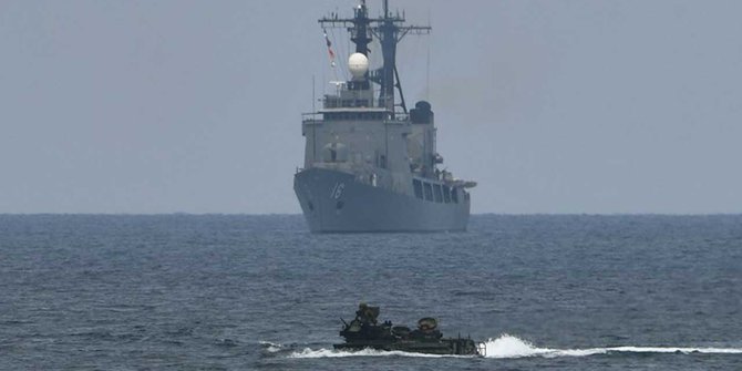 Kapal Filipina Tenggelam Setelah Ditabrak di Laut China Selatan, Ulah Tiongkok?