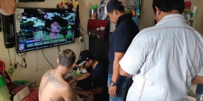 Tangkap Pengedar Narkoba, Polisi Sita 1.000 Butir Ekstasi di Kampung Ambon