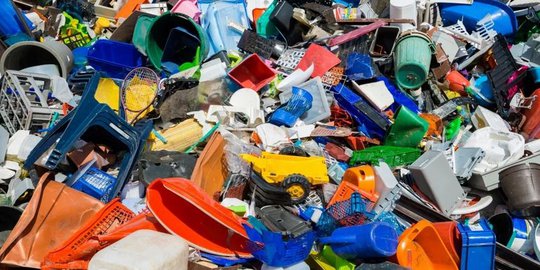 Penjelasan Lengkap Masuknya 5 Kontainer Sampah Asal AS ke Indonesia