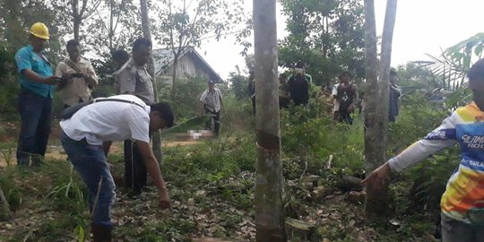 Pasutri di Musi Banyuasin Ditemukan Tewas Penuh Luka Bacok di Kebun Karet