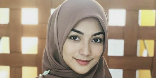 Tampil Berhijab, Citra Kirana Dipanggil Ustazah