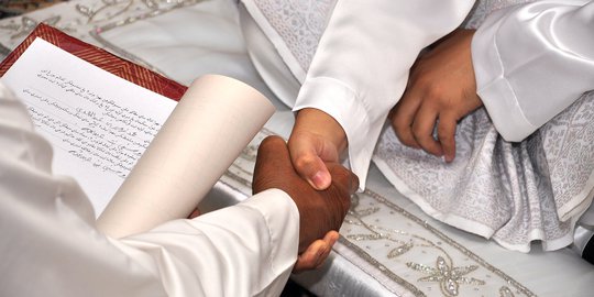 Saking Cintanya, Calon Suami Ini Beri Mahar Jor-joran