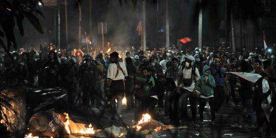 Kerusuhan 21-22 Mei: 234 Polisi Terluka dan 447 Orang Jadi Tersangka