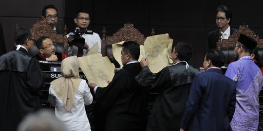 Cerita Perangkat Desa Saksi Prabowo Diminta Jadi 'Buzzer' Jokowi