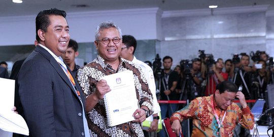 Di Sidang MK, Ketua KPU Banggakan Situng yang Pertama di Dunia