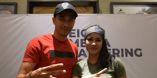 Darius dan Putri Siap Ekspedisi Menantang Bareng Eiger ke Nepal dan Antartica