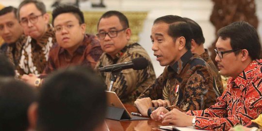 Ulang Tahun ke 58, Jokowi Diingatkan Kasus Novel Baswedan Mangkrak 800 Hari