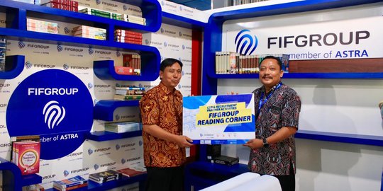 FIFGROUP Resmikan Reading Corner Ketiga di Yogyakarta
