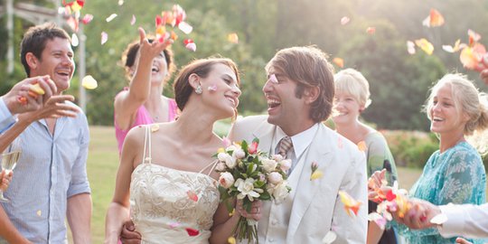 Instagram dan Pinterest Picu Anak Muda Berani Hutang Untuk Menikah
