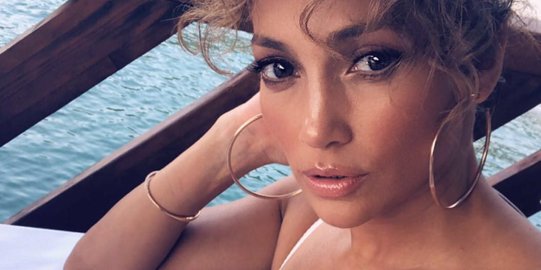 7 Tips Kulit Indah dan Awet Muda Jennifer Lopez