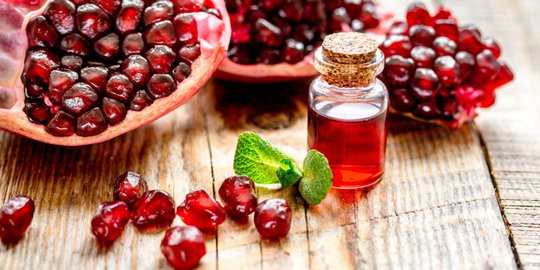 dengan facial oil berkandungan anti aging